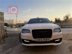کرایسلەر 300